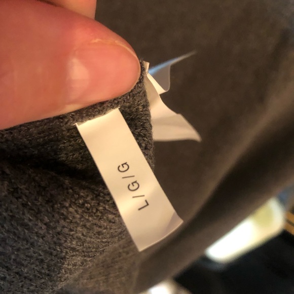 NWT Calvin Klein Men's Gray Pullover size Large - I bought at Macys new - Picture 6 of 7